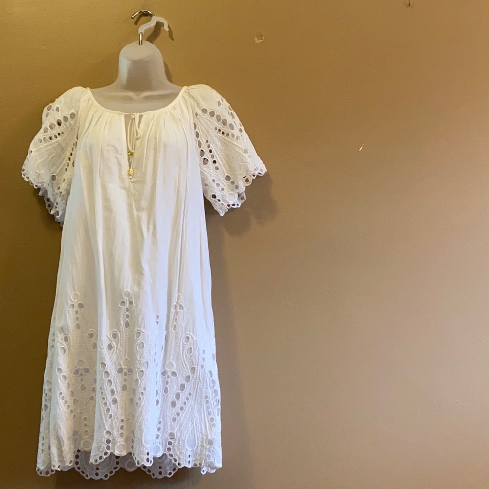 Michael Kors • Raglan Eyelet Dress in White - Picture 3 of 3